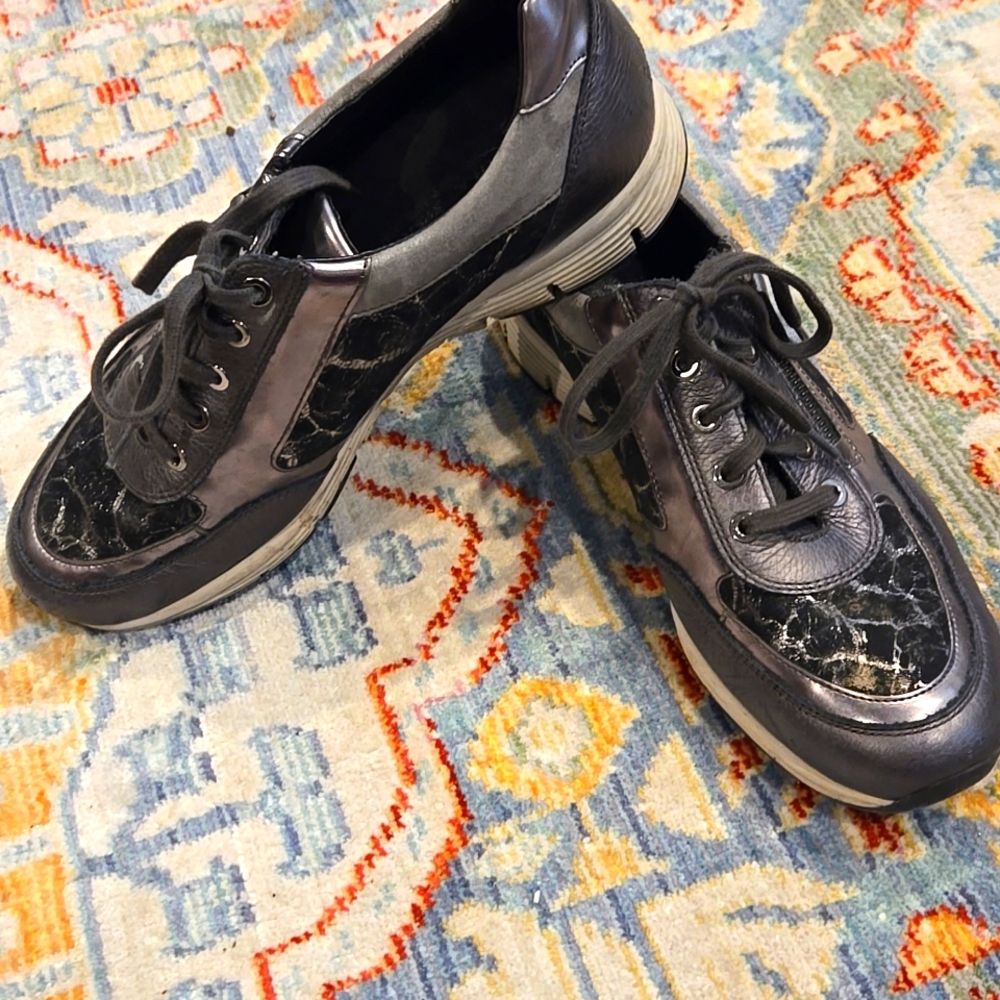 Mephisto Silver/Black Ylona Sneakers Size 10